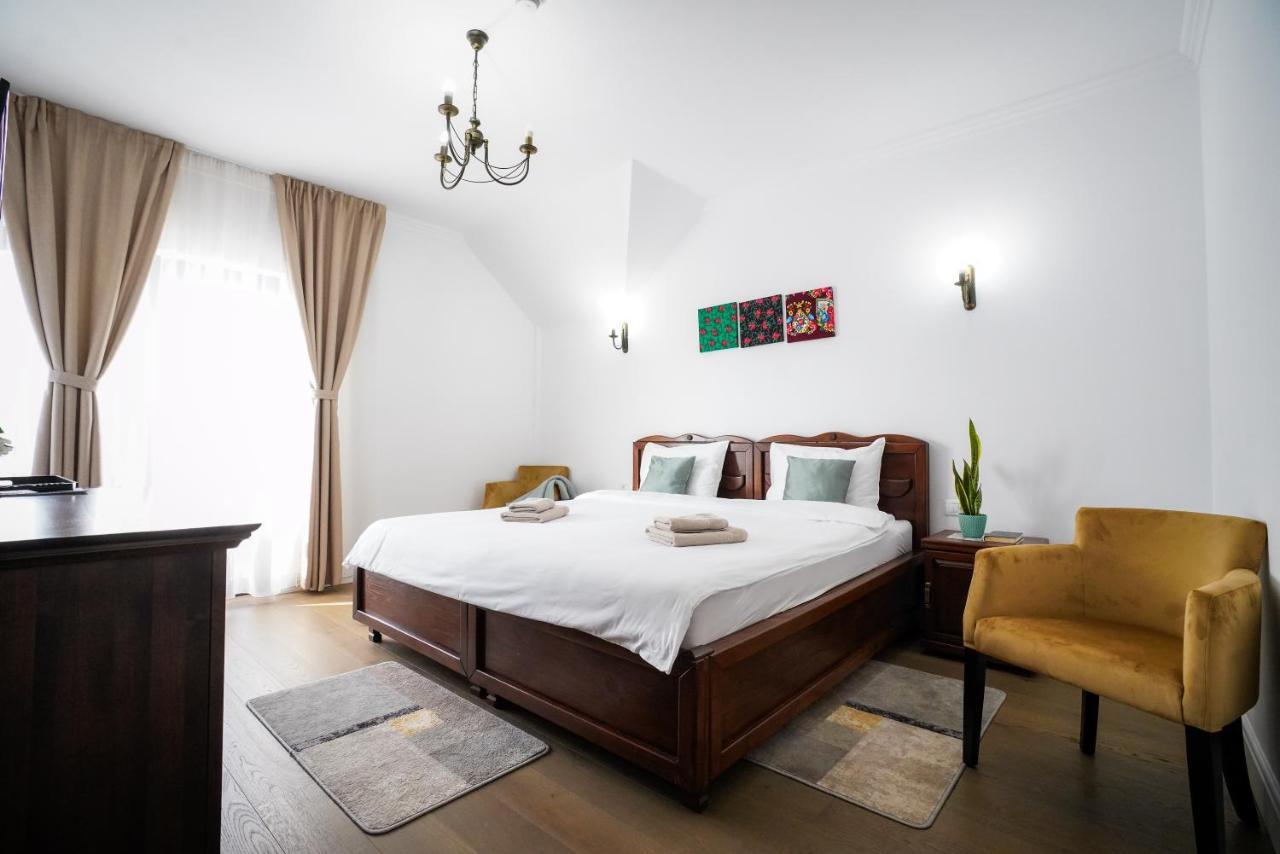 Hotel Yara Vişeu de Sus 외부 사진