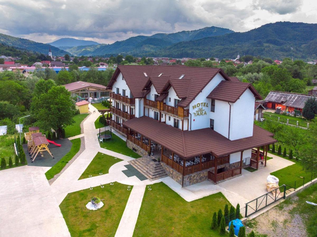 Hotel Yara Vişeu de Sus 외부 사진