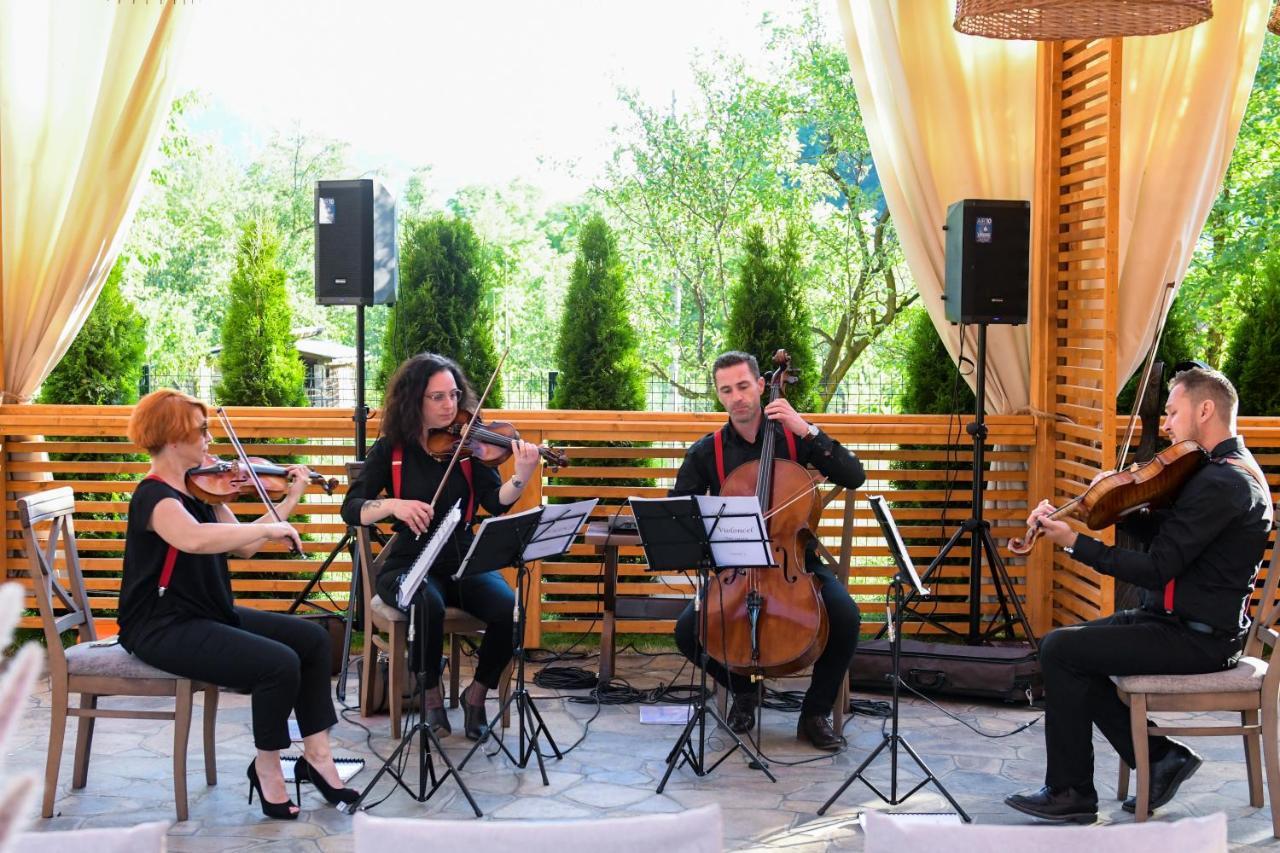Hotel Yara Vişeu de Sus 외부 사진