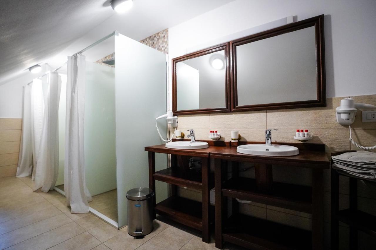 Hotel Yara Vişeu de Sus 외부 사진