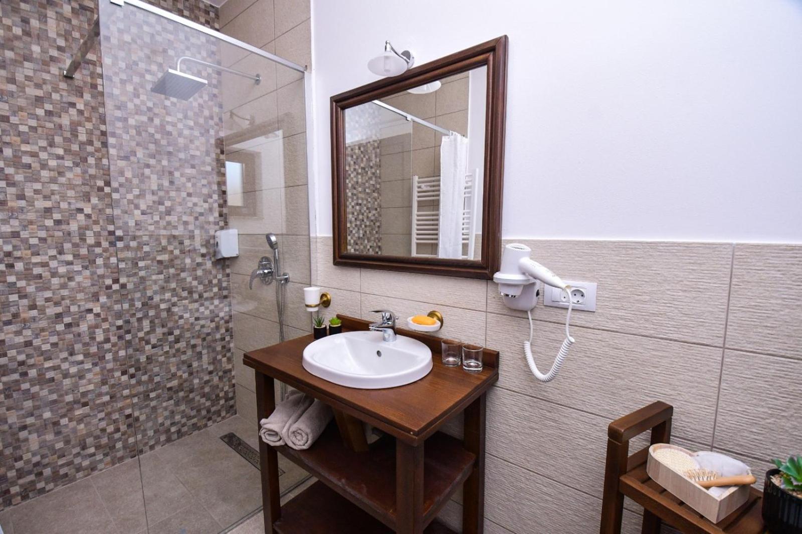 Hotel Yara Vişeu de Sus 외부 사진