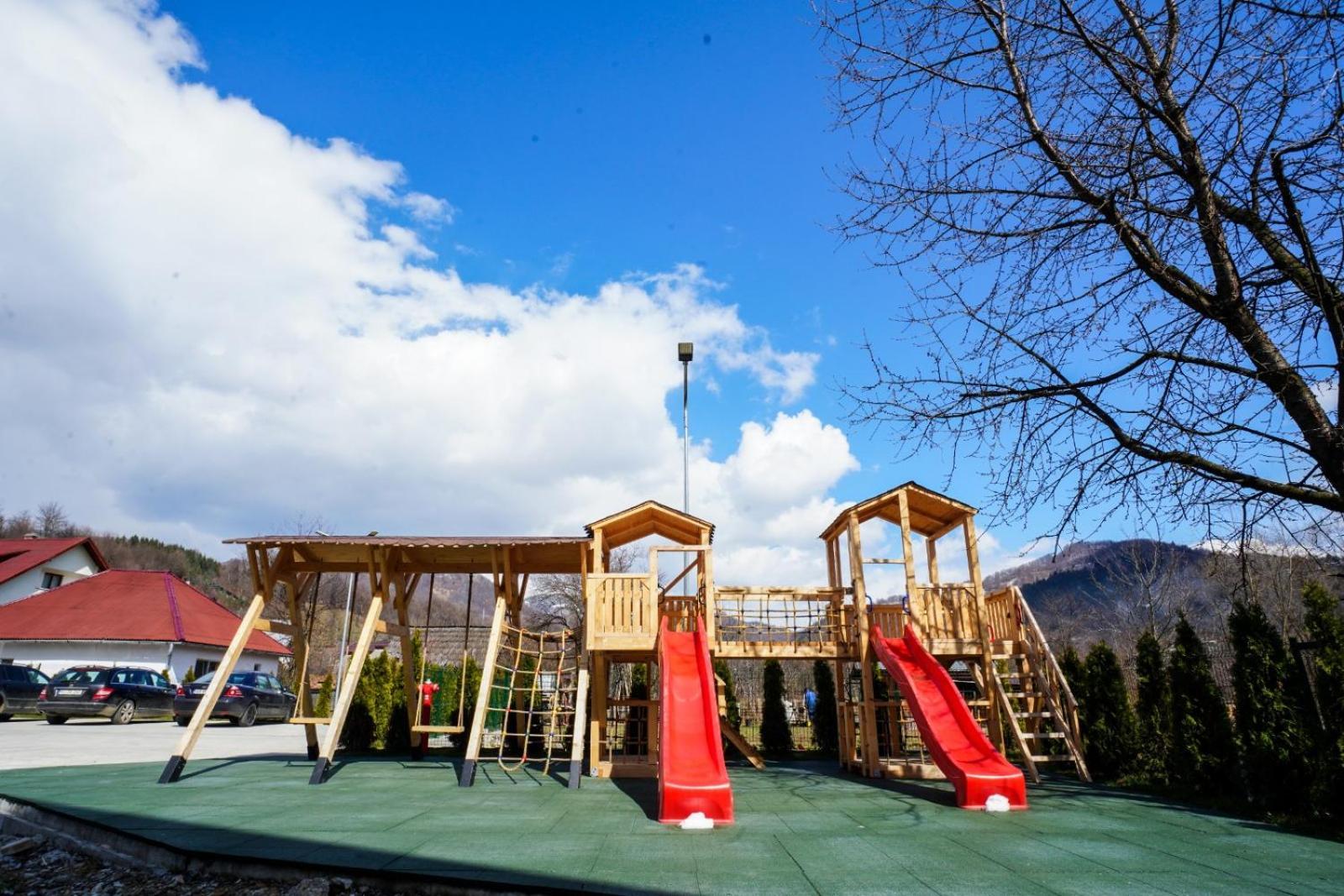 Hotel Yara Vişeu de Sus 외부 사진